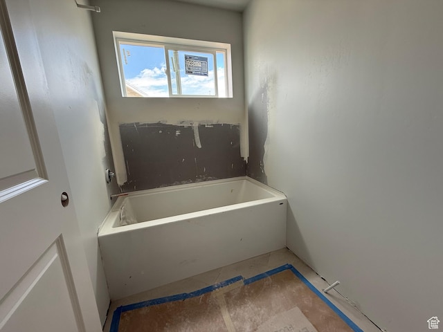 89 N 2430 W Unit 4, Lehi, UT 84043 - bathroom featuring a bath
