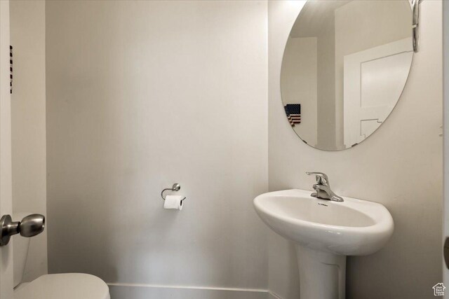 269 W 590 N, Vineyard, UT 84059 - bathroom featuring a sink and toilet