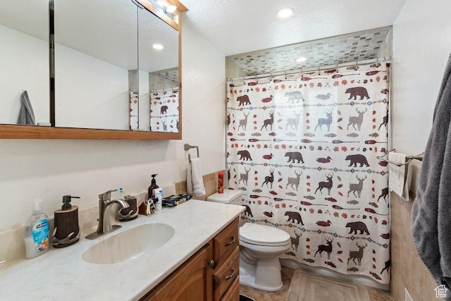 1971 N 3060 W, Clinton, UT 84015 - bathroom featuring vanity, curtained shower, recessed lighting, and toilet