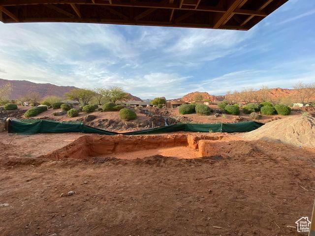 1500 E Split Rock Dr Unit 65, Ivins, UT 84738 - exterior space with a mountain view