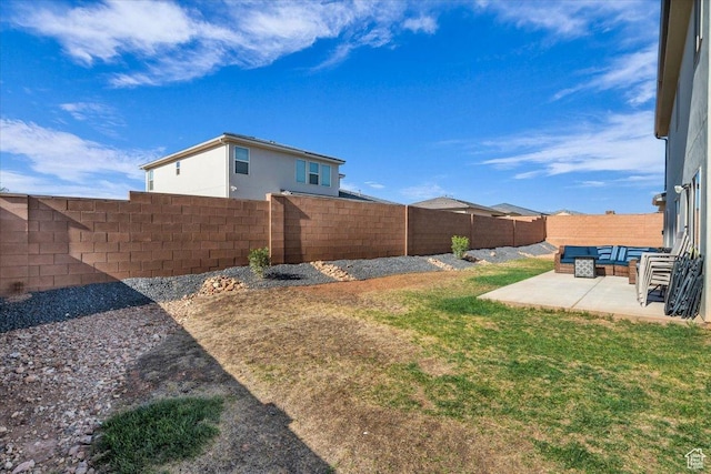 1519 E Honeycomb Dr S, St George, UT 84790 - view of yard featuring a patio
