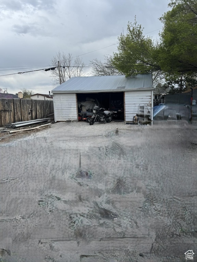 75 S Cooley St W, Grantsville, UT 84029 - view of pole building featuring fence