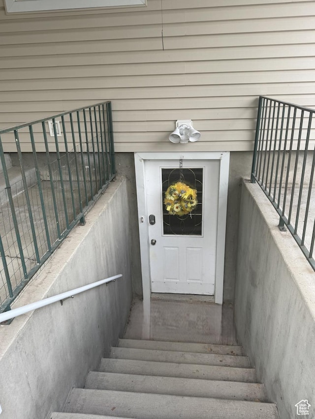 75 S Cooley St W, Grantsville, UT 84029 - view of stairway