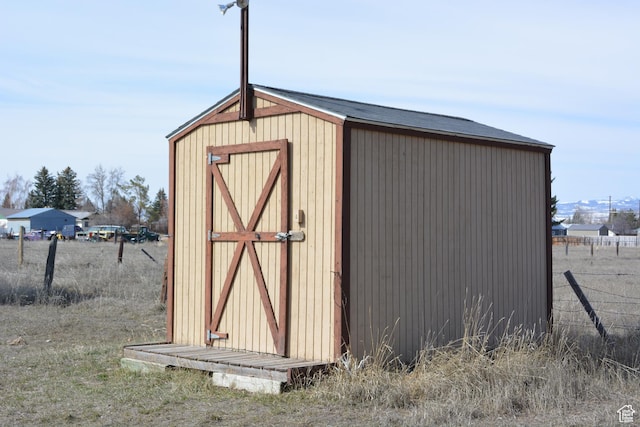 595 N 6th St, Montpelier, ID 83254 - view of shed with fence