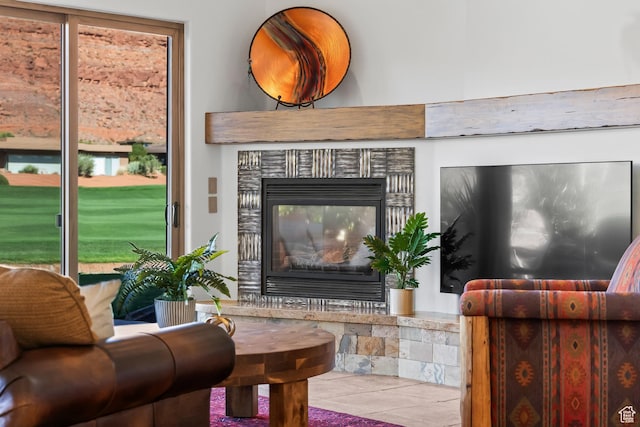 2410 W Entrada Trl Unit 15, St George, UT 84770 - living area with a glass covered fireplace