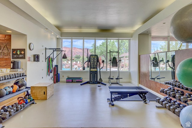 2410 W Entrada Trl Unit 15, St George, UT 84770 - gym featuring baseboards