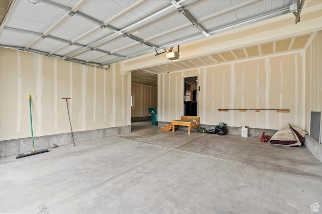 286 S Bing Cherry Way, Layton, UT 84040 - garage featuring a garage door opener