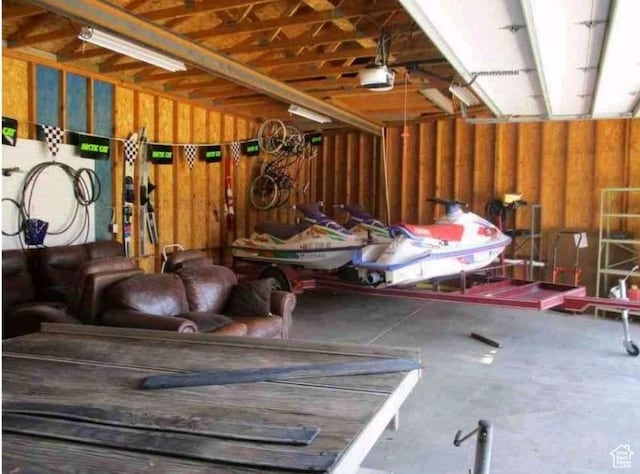 5843 S Fontaine Bleu Cir, Salt Lake City, UT 84121 - garage featuring a garage door opener