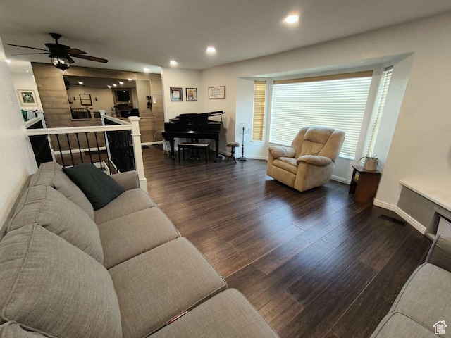 410 E 500 N, Ephraim, UT 84627 - living room with ceiling fan, baseboards, wood finished floors, and recessed lighting