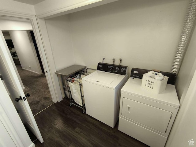410 E 500 N, Ephraim, UT 84627 - laundry area with washing machine and clothes dryer, laundry area, and dark wood-style flooring