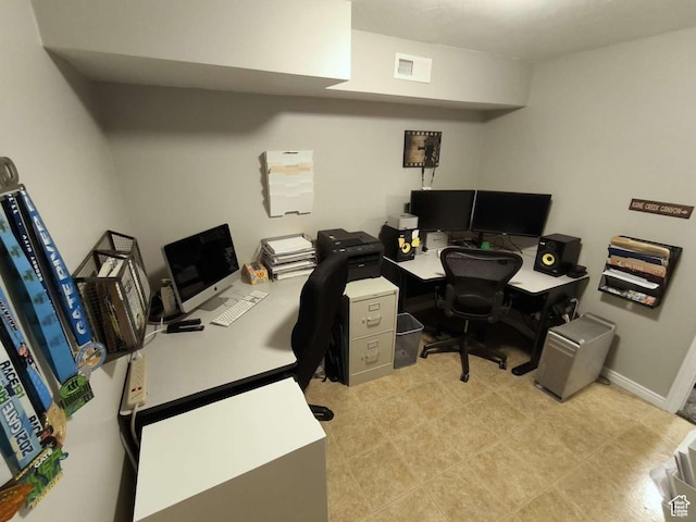 410 E 500 N, Ephraim, UT 84627 - home office with visible vents