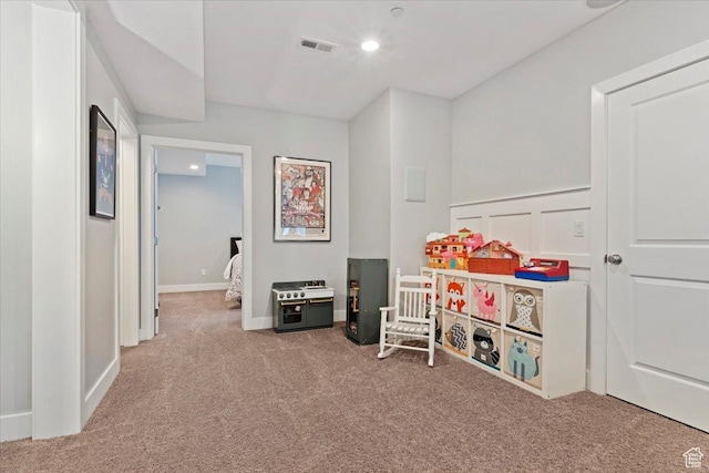 rec room featuring carpet flooring and recessed lighting