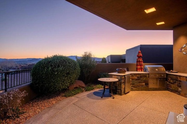 3052 N Snow Canyon Pkwy Unit 67, St George, UT 84770 - view of patio / terrace featuring an outdoor kitchen, grilling area, and fence