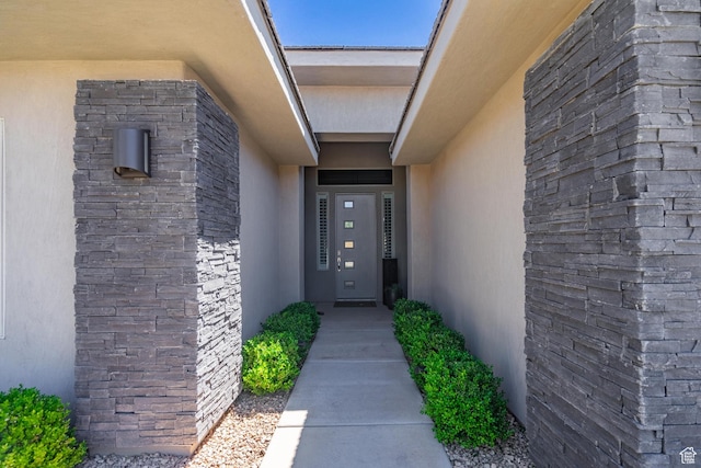 658 N Sage Crest Dr, Washington, UT 84780 - view of exterior entry featuring stucco siding