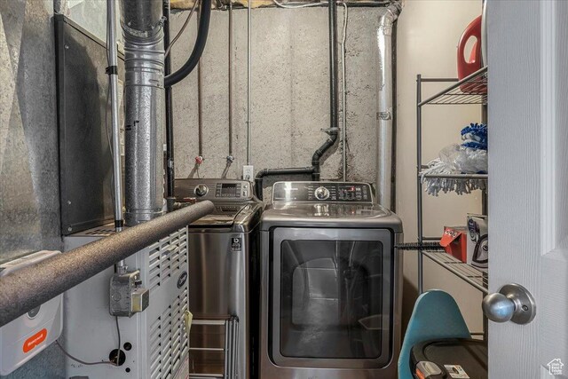4799 S 3950 W, Roy, UT 84067 - clothes washing area with washer and dryer and laundry area