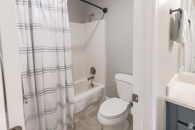 9061 N Clubhouse Ln, Eagle Mountain, UT 84005 - bathroom featuring shower / bath combo, vanity, toilet, and tile patterned flooring