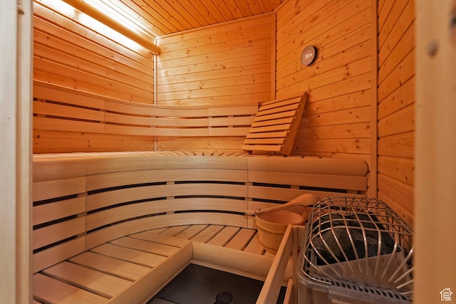 152 N Silver Oak Rd, Salt Lake City, UT 84108 - view of sauna / steam room
