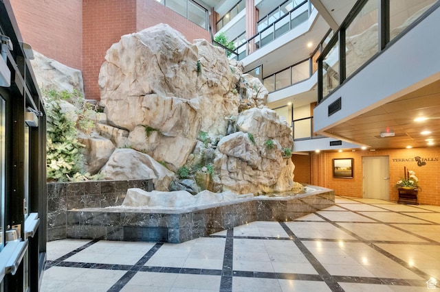 171 E 3rd Ave Unit 301, Salt Lake City, UT 84103 - common area featuring visible vents