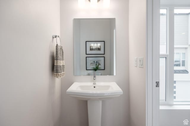 4479 S 500 E Unit 65, Millcreek, UT 84107 - view of bathroom