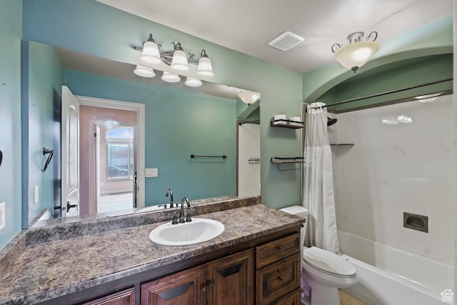 680 N 980 W, Tremonton, UT 84337 - full bath featuring shower / bath combo with shower curtain, visible vents, toilet, and vanity