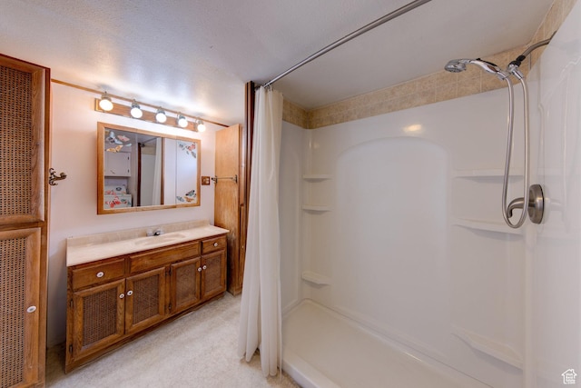 1575 Rocky Rd, Moab, UT 84532 - full bathroom with a shower with shower curtain and vanity