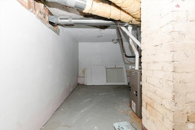 view of unfinished basement