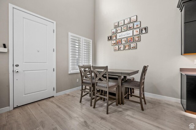 15084 S Wild Horse Way, Bluffdale, UT 84065 - dining space featuring baseboards and light wood finished floors