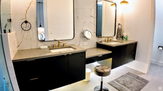13327 S Bullitt Ln, Draper, UT 84020 - bathroom with two vanities and a sink