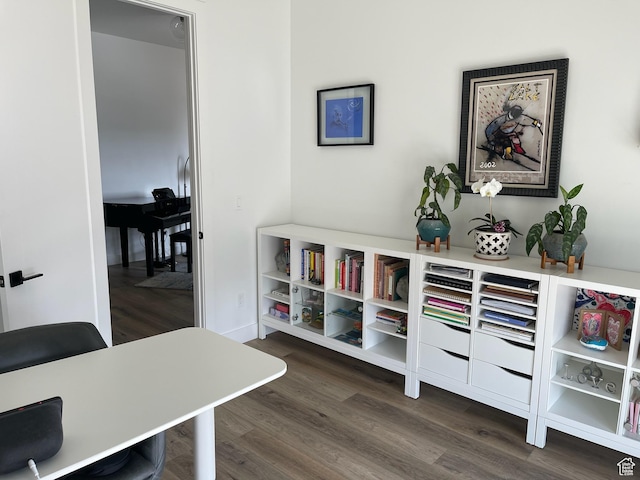 889 S Winter Ln, North Salt Lake, UT 84054 - office area featuring dark wood-style floors