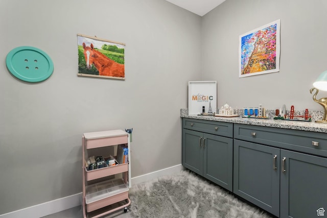 4772 W Thorntree Ln, Herriman, UT 84096 - interior space with a bar and baseboards