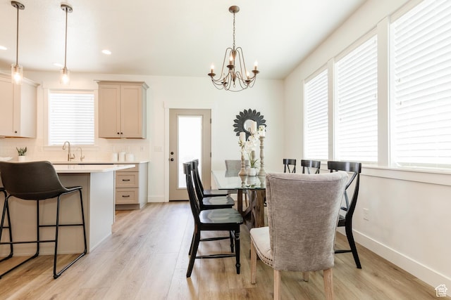 1076 E 300 S, Smithfield, UT 84335 - dining space featuring an inviting chandelier, recessed lighting, baseboards, and light wood-type flooring