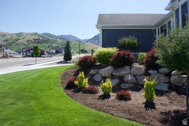1076 E 300 S, Smithfield, UT 84335 - view of yard featuring a mountain view