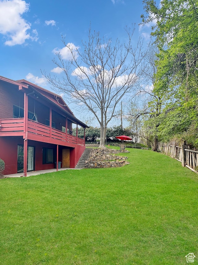 886 E Hillcrest Dr, Springville, UT 84663 - view of yard featuring a patio and fence
