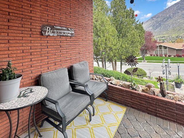 886 E Hillcrest Dr, Springville, UT 84663 - view of patio / terrace featuring a mountain view
