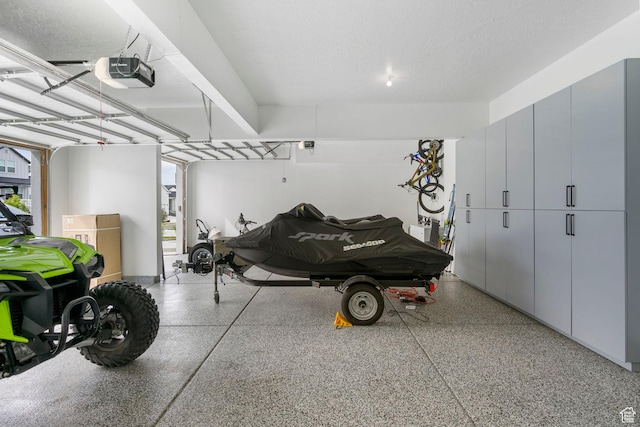 2862 S Preening Way, Saratoga Springs, UT 84045 - garage with a garage door opener