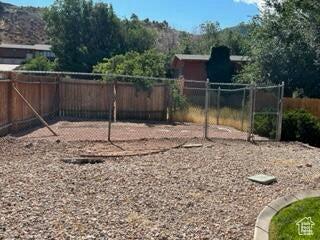 252 N Highland Dr, Cedar City, UT 84721 - view of yard with fence