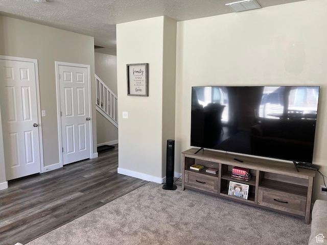272 W 680 N, Centerville, UT 84014 - living room with stairs, visible vents, carpet, baseboards, and wood finished floors