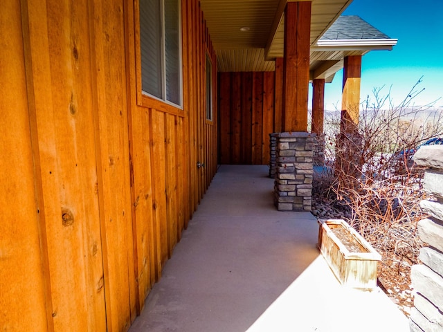 4718 E Cougar Run S, Ut, UT 84629 - view of side of property with roof with shingles