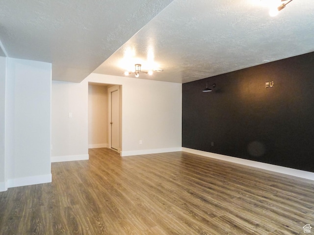 4718 E Cougar Run S, Ut, UT 84629 - interior space with a textured ceiling, wood finished floors, and baseboards