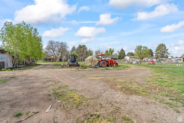 3168 W 1300 N, Clinton, UT 84015 - view of yard featuring an outdoor structure