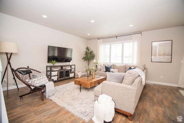 2021 W Kamari Dr, South Jordan, UT 84095 - living area with recessed lighting, hardwood / wood-style floors, and baseboards