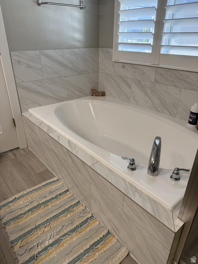 13952 S Indian Ln E, Herriman, UT 84096 - full bath featuring a bath