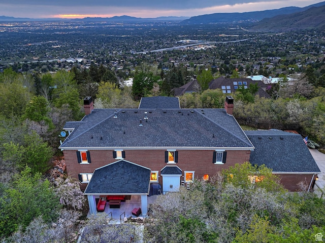 bird's eye view with a mountain view