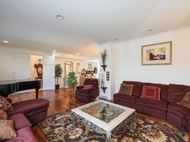 living area featuring wood finished floors, recessed lighting, and ornamental molding
