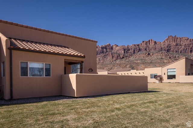 3686 S Spanish Valley Dr Unit W-4, Moab, UT 84532 - view of yard with a mountain view