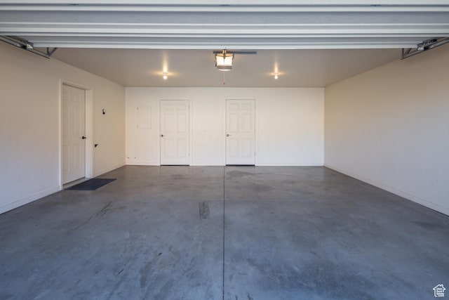 3686 S Spanish Valley Dr Unit W-4, Moab, UT 84532 - garage featuring baseboards