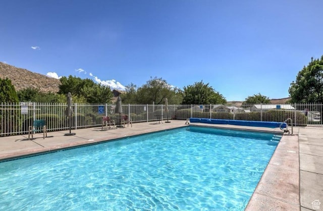 54 Cottonwood Ln, Hurricane, UT 84737 - pool featuring fence