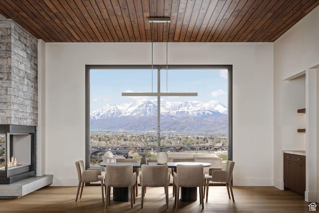 2177 E Notch Cir Unit 354, Heber City, UT 84032 - dining space featuring a mountain view and wood finished floors