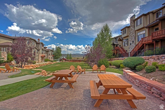 5519 N Lillehammer Ln Unit 1201, Park City, UT 84098 - view of home's community featuring a patio area and a residential view