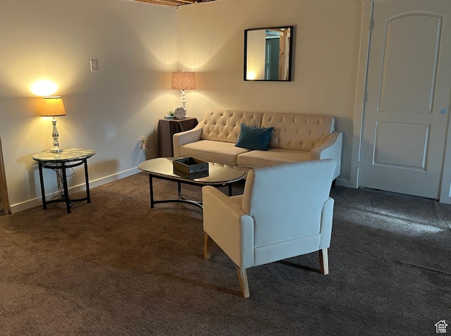 864 E 180 N, Salem, UT 84653 - carpeted living area with baseboards